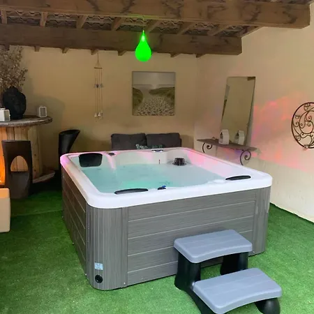 La Bulle Canopee Allegre Les Fumades Exterior photo